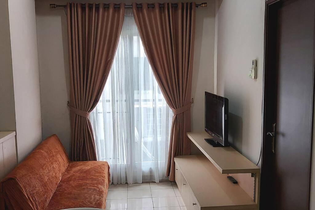 2 Bedroom Sunter Park View With Pool And Netflix Appartement Jakarta
